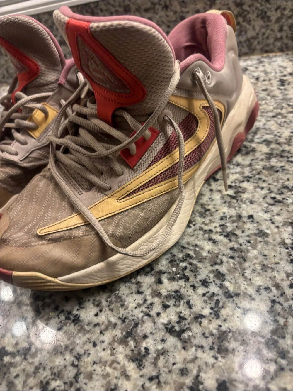 Nike Giannis Immortality 3 Neutral-Tone Athletic Sneakers with Pink Accents